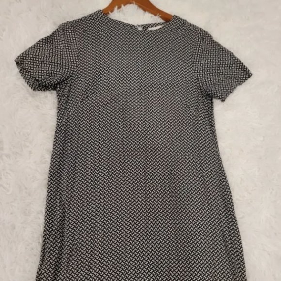 H&M butterfly dress 🦋 - Picture 3 of 4